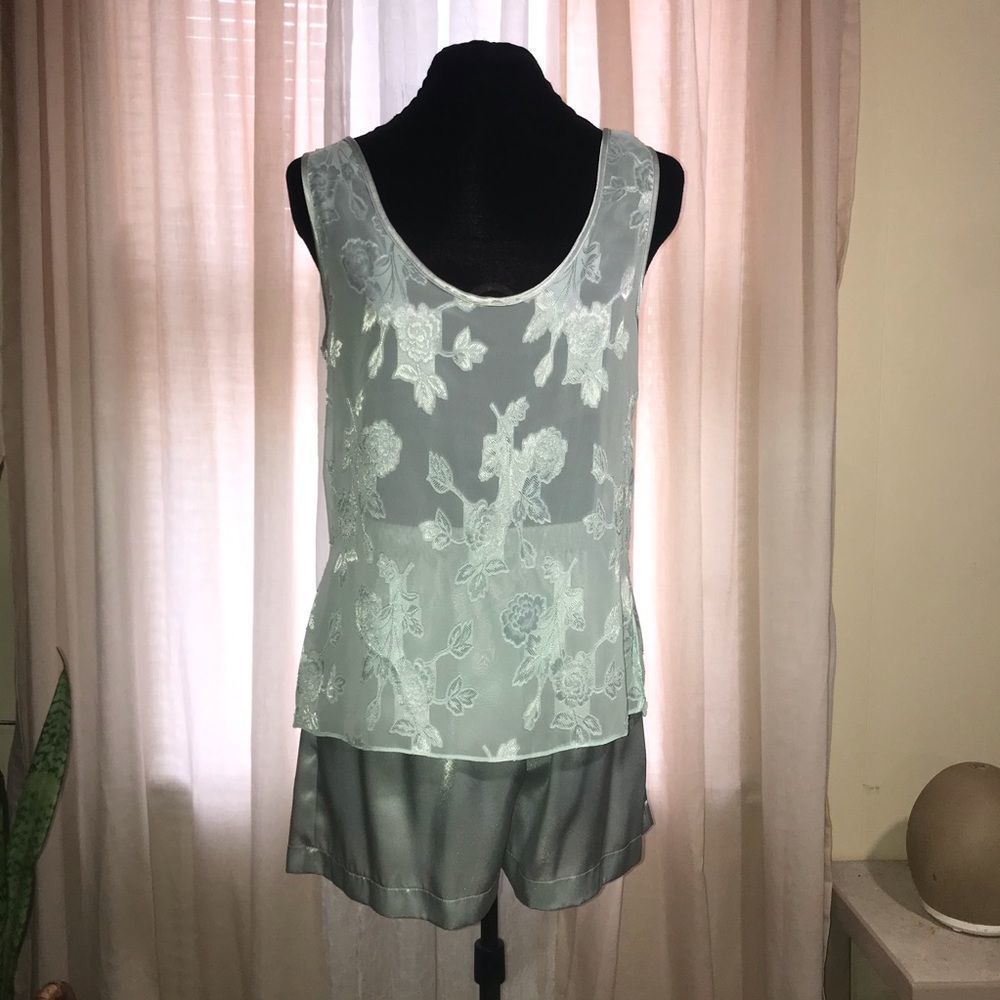🥰just in🥰 Vintage California dynasty sleep wear